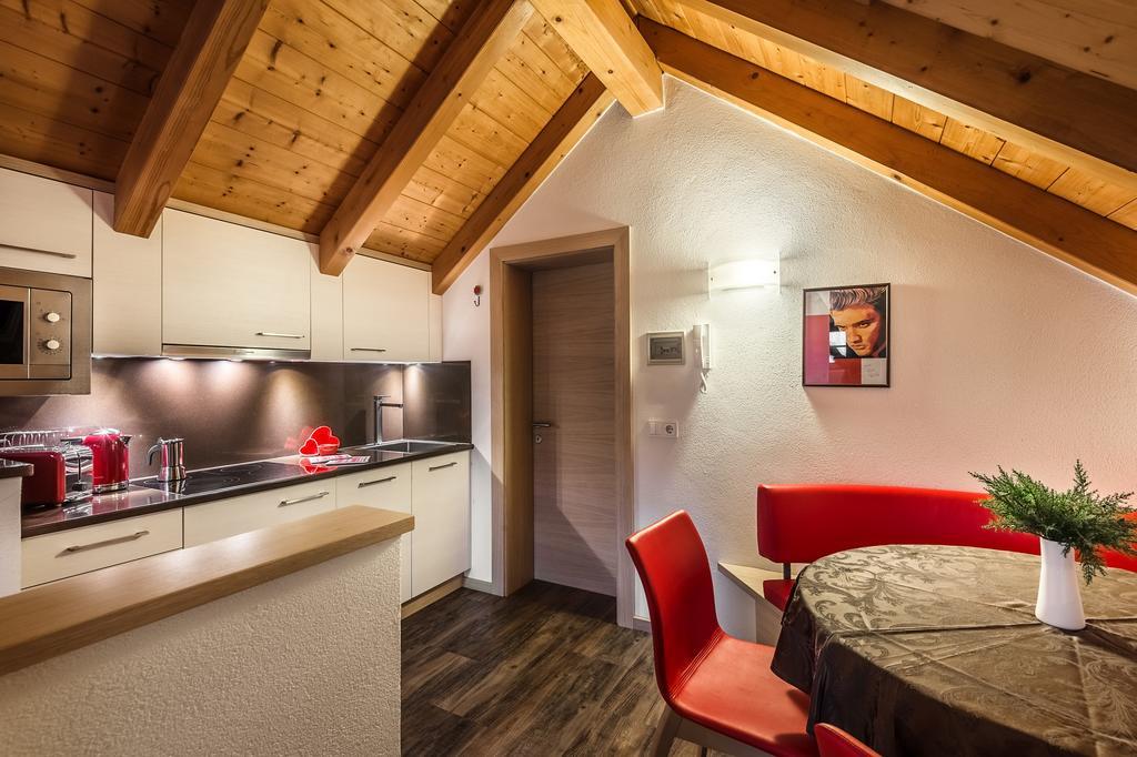 סאן קאסיאנו Taela Apartments מראה חיצוני תמונה