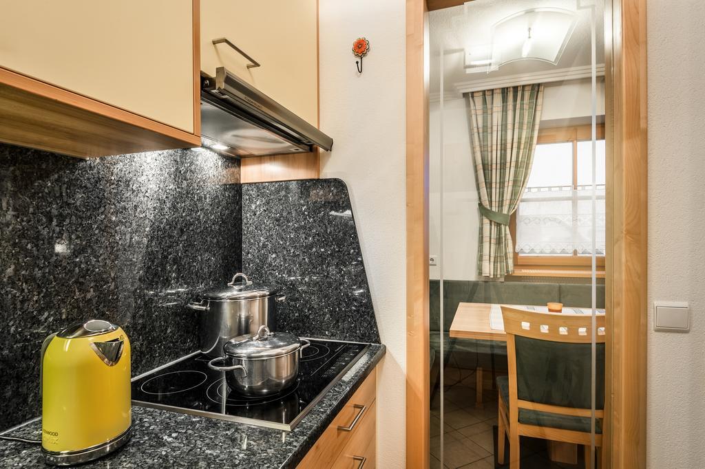 סאן קאסיאנו Taela Apartments מראה חיצוני תמונה